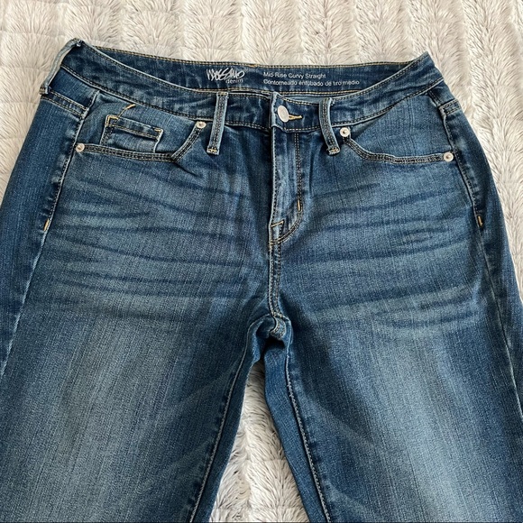 Mossimo Mid Rise Curvy Straight Jeans size 4 or 27 - Picture 2 of 4